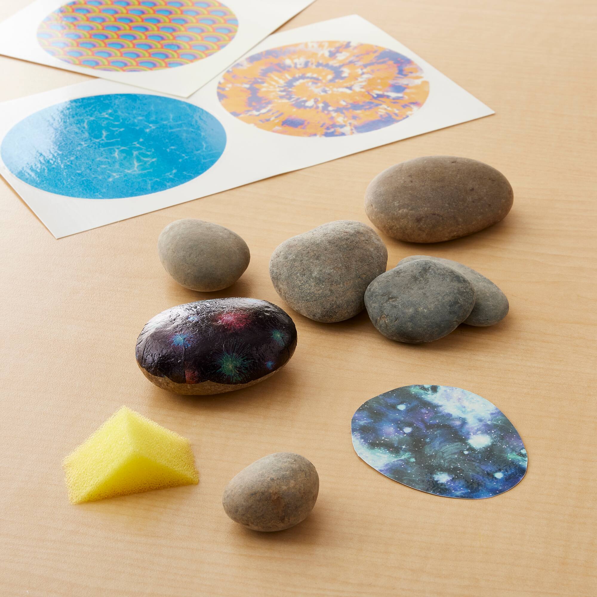 Creativity for Kids® Hide & Seek Hydro Dip Rock Painting Set
